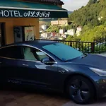 Alina Hotel 3*