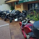 Alina Hotel